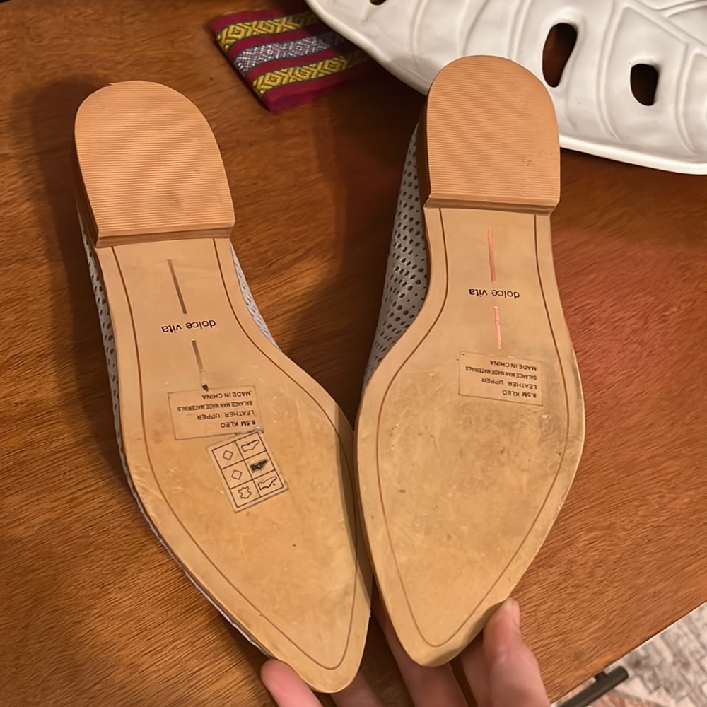 Dolce Vida flats with custom embroidery - Picture 3 of 5